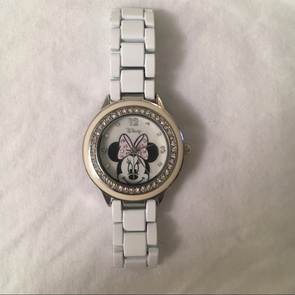 White Minnie Mouse watch